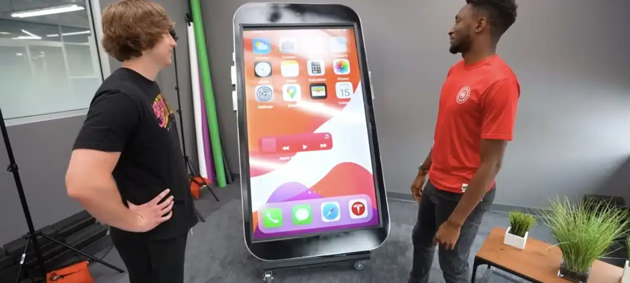 This YouTuber Just Made the World's Biggest Fully Functional iPhone