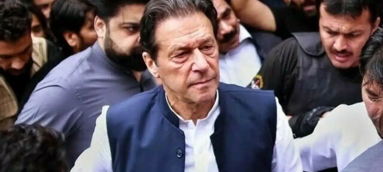 ISLAMABAD: A trial court in Islamabad granted former Prime Minister Imran Khan a one-day reprieve from appearing in the Toshakhana case on Saturday.