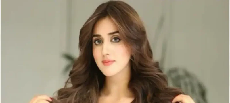 Jannat Mirza's desert photoshoot becomes a viral sensation
