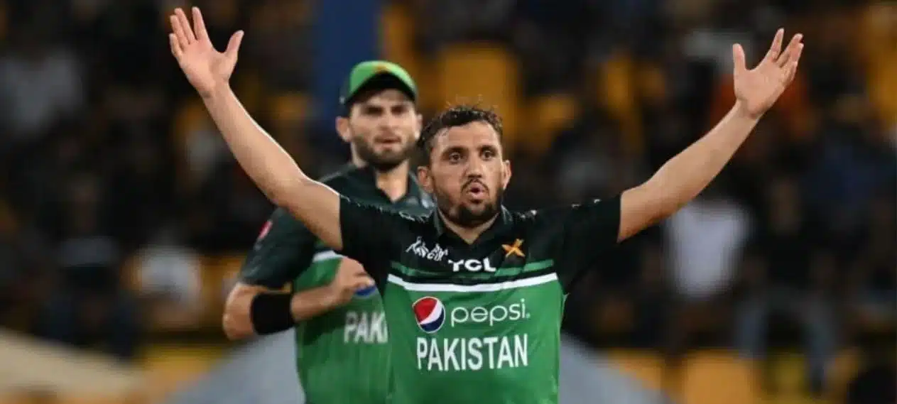 Twitter Applauds 'Hero' Zaman Khan for Debut Match Performance