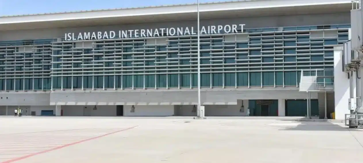 A Traveler’s Tale: Navigating Chaos at Islamabad International Airport