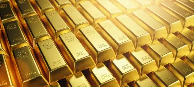 Gold Price in Pakistan Drops to Rs. 208,450 Per Tola