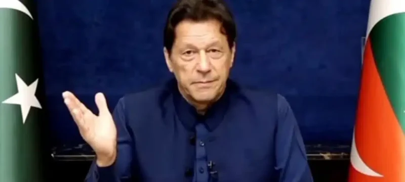 Imran Khan Criticizes Nawaz Sharif's Return as a Mockery of the Law