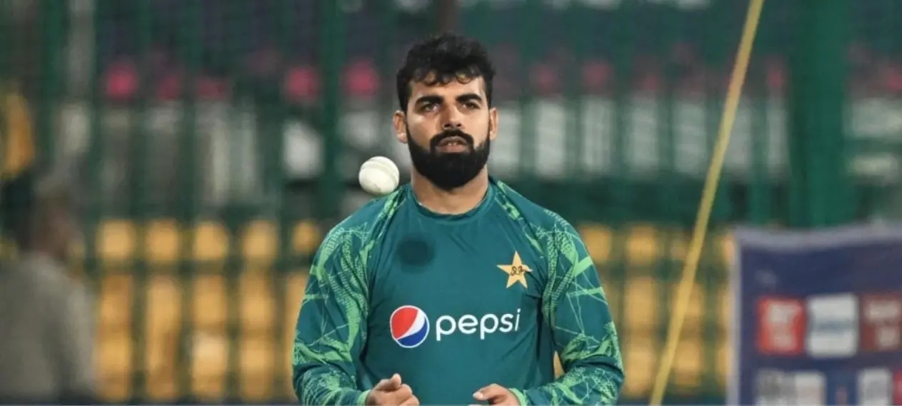 Shadab Khan Puts Country First, Sacrifices BBL and T10 League Contracts