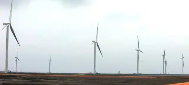 Wind Power Projects in Thatta Connected to Pakistan's Grid, Boosting CPEC Progress