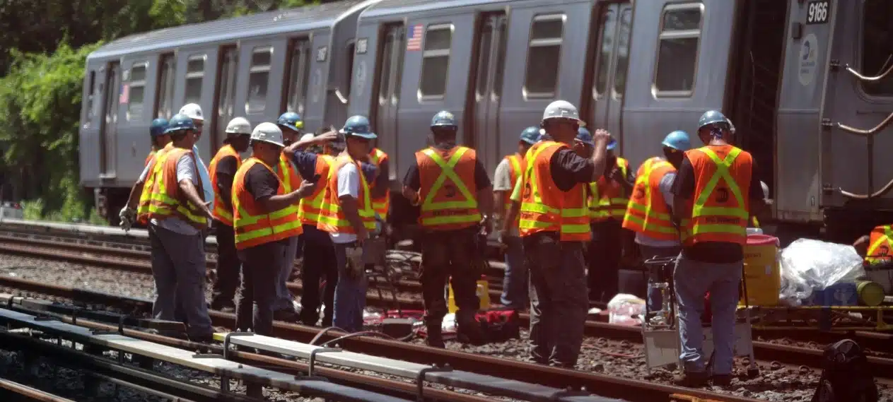 Subway Collision: Over 100 Passengers Face Fractures