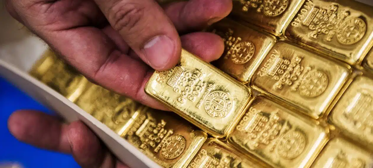 Gold Prices Surge in Pakistan, Dec 17