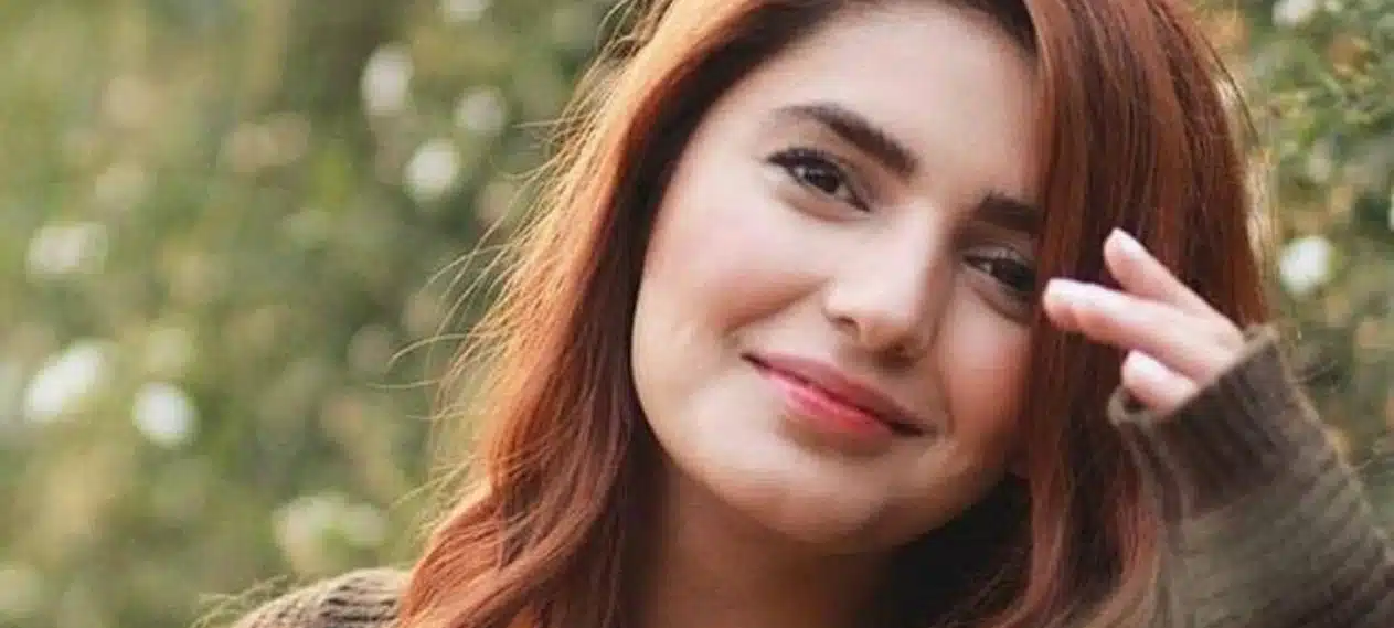 What happened to Momina Mustehsan's Instagram account?