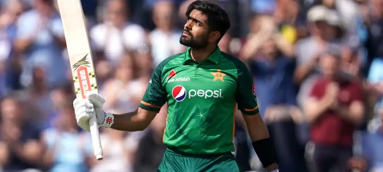 Umar Gul Commends Babar Azam's Stellar Performance in Challenging New Zealand Chase