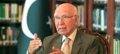 Sartaj Aziz Of PML-N Passes Away At 95