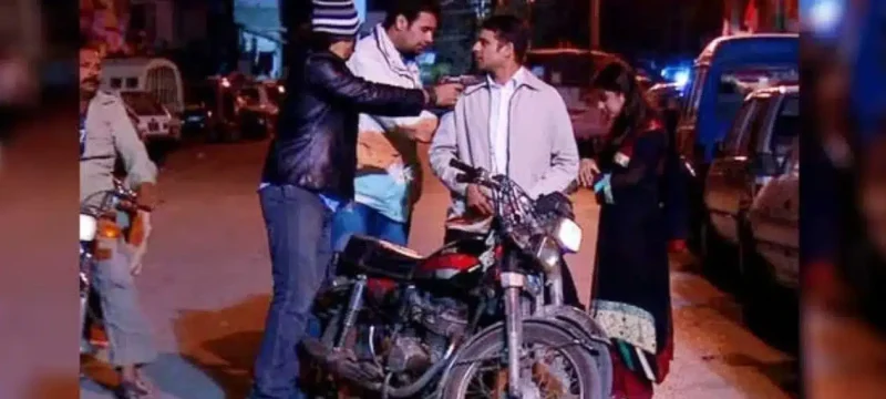Victims Of Street Crime In Karachi To Receive Free Phones, Motorcycles.