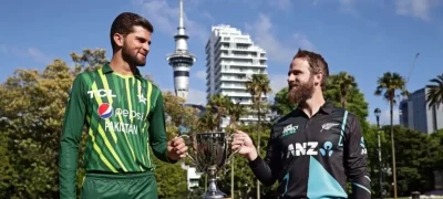 Shaheen, Williamson Reveal Trophy For Pakistan-New Zealand T20I Series