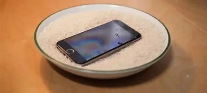 Apple Warns Against Using Rice to Dry Wet iPhones