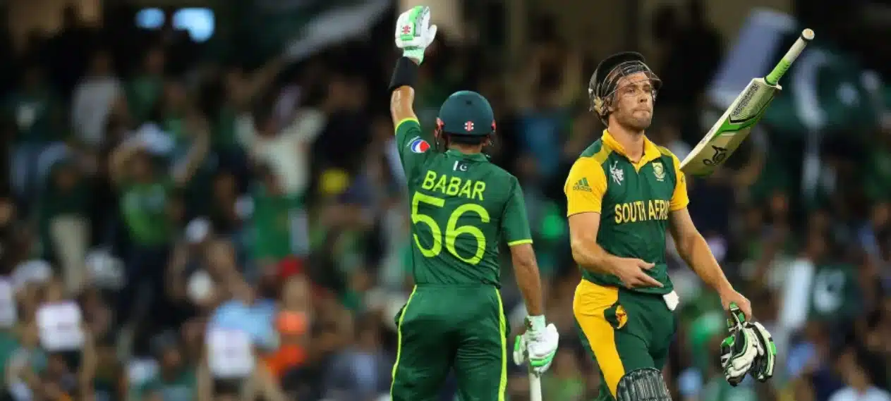AB de Villiers Expresses Desire to Team Up with Babar Azam