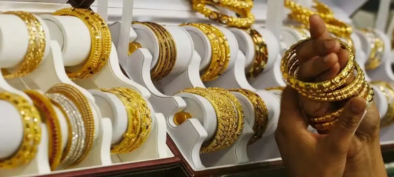 Gold Price Edges Up in Pakistan