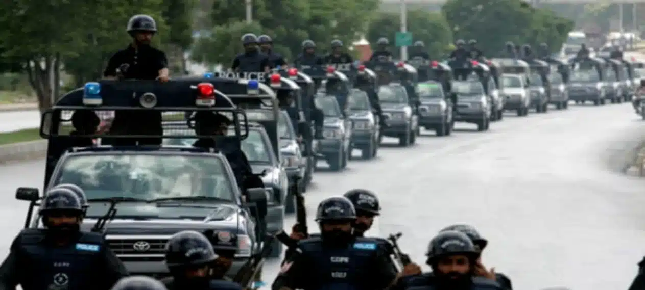 Sindh IGP directs increased security measures before the February 8 polls following recent incidents in Karachi