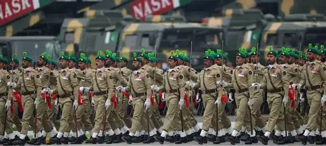 Chinese Army to Join in Pakistan Day Parade