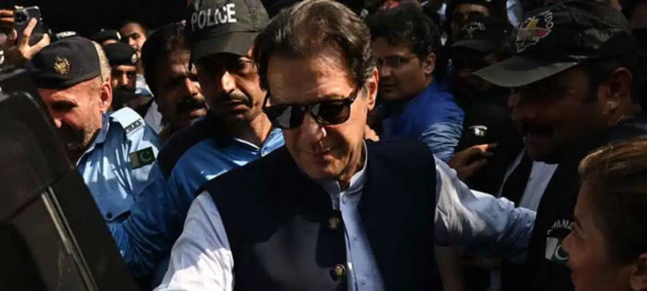 Imran Calls for Article 6 Against ‘Mandate Thieves