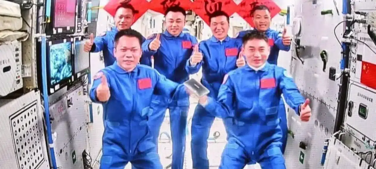 Three Chinese Astronauts Enter Space Station