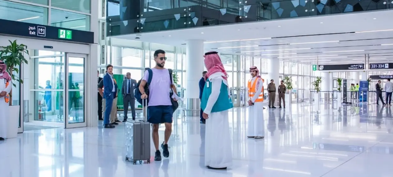 vSaudi Arabia Introduces E-Gates at Key Airport to Assist Travelers