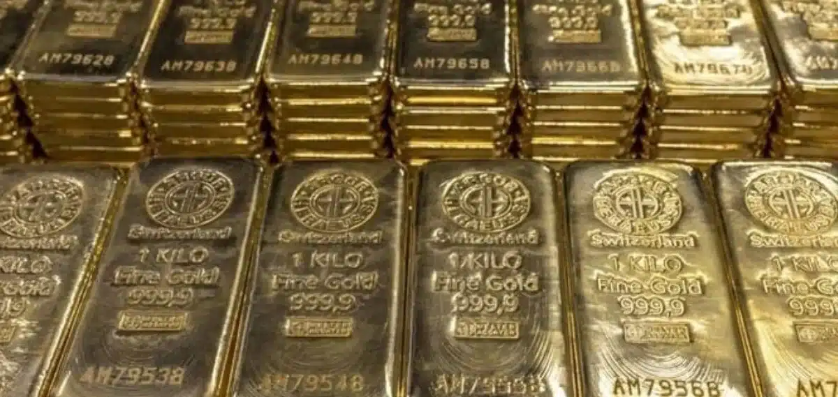 Gold Worth Millions Seized in Smuggling Attempt at Karachi Airport