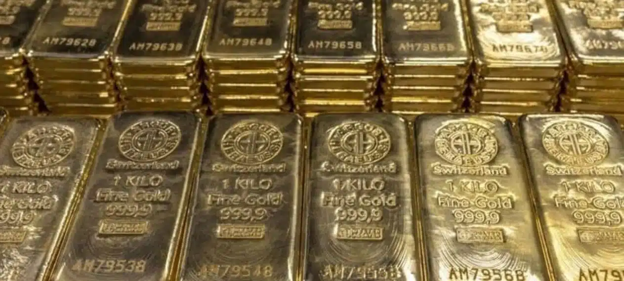 Gold Worth Millions Seized in Smuggling Attempt at Karachi Airport