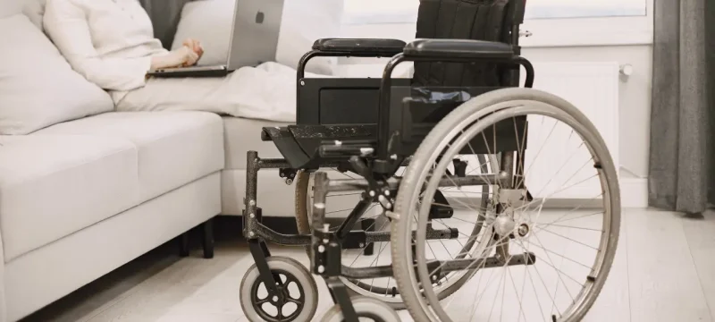 Engineering student creates brain-controlled electric wheelchair