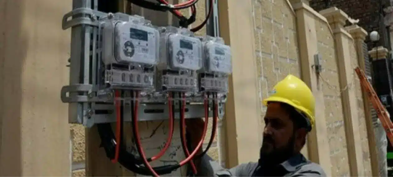 Government's Anti-Electricity Theft Drive Yields Over Rs91 Billion in Collections