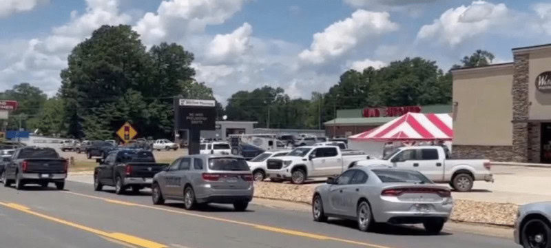 Authorities Report 3 Dead And 10 Wounded In An Arkansas Grocery Store Shooting