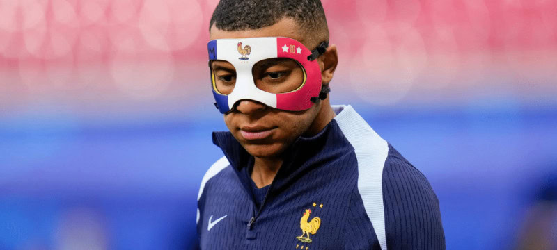 Mbappé Trains With Tricolor Mask After Euro 2024 Injury