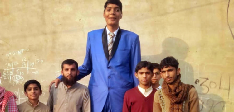 Pakistan's Tallest Man Passes Away After Illness