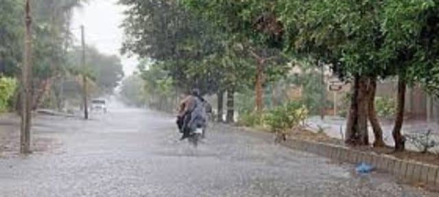 Karachi Weather: Drizzle And Light Rain Expected Today