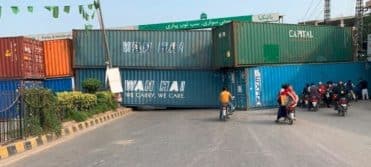 Islamabad-Rawalpindi Roads Blocked Due to PTI, JI Protests; Containers Placed