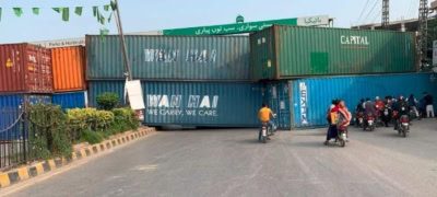 Islamabad-Rawalpindi Roads Blocked Due to PTI, JI Protests; Containers Placed