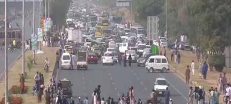 TLP Sit-In At Faizabad Disrupts Islamabad Traffic Flow