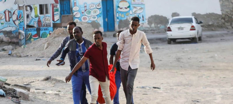 32 Dead, 63 Wounded in Bomb Attack at Somali Beach