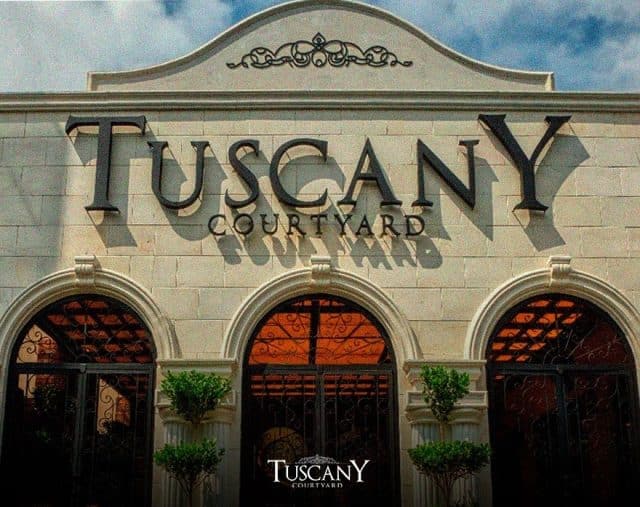 Tuscany-courtyard-lahore