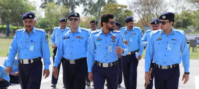 Video of Islamabad Police Taking Bribe from Citizen Goes Viral, ASI Suspended