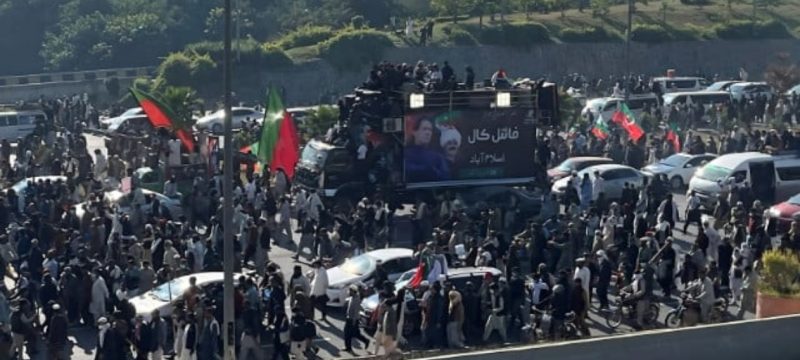 PTI Convoy Marches Towards Islamabad's D-Chowk Amid Tense Clashes