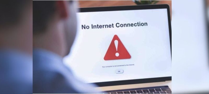 Pakistan's IT Industry Loses $910,000 Per Hour Due to Internet Shutdowns