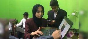 Karachi’s 16-Year-Old Mahrooz Develops Pakistan’s First AI-Powered Sindhi Calculator