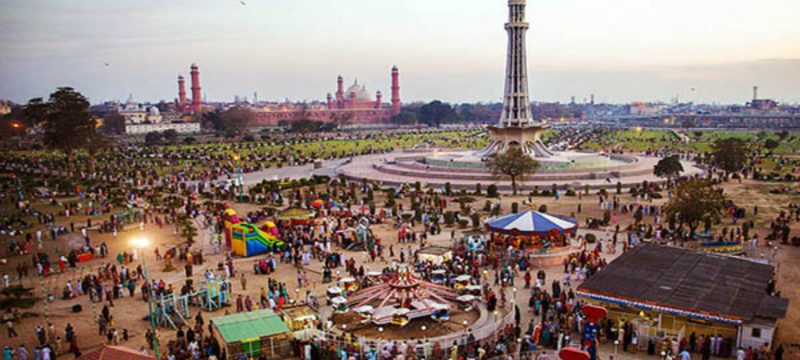 Lahore Reels Under Early Heatwave as Urban Growth Fuels Climate Crisis