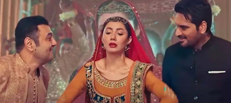 Fans Spot Signs of Ageing on Mahira Khan’s Face in ‘Love Guru’ Wedding Song