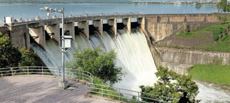 Heavy Rains Ease Heat in Twin Cities, Raise Dam Levels