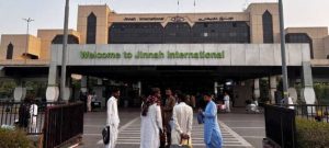 Over 336,999 Pakistanis Moved Abroad for Jobs in First Half of 2025