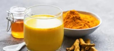 Turmeric milk offers significant benefits for gut health