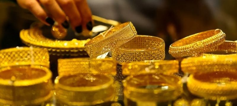 Gold Rate Continue to Fall in Pakistan Check Per Tola Prices