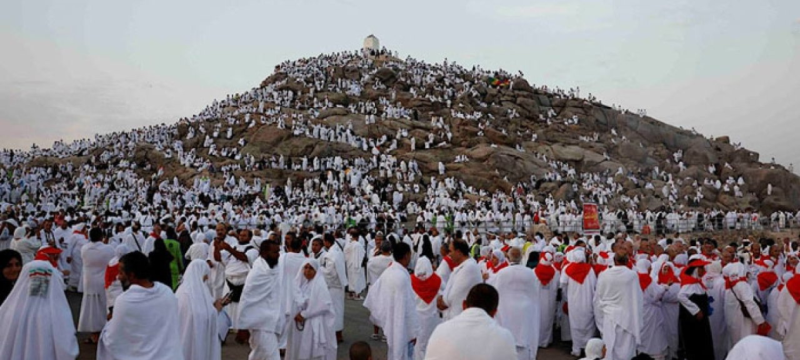 Pakistani Pilgrims to Perform Hajj 2026 Without Extra Charges