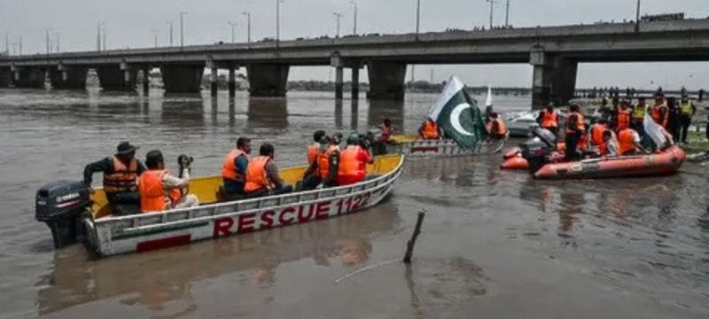 Pakistan flooding alert after India releases dam water
