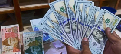Rupee Posts Gains Against Dollar for 27th Day Despite Shortage Fears